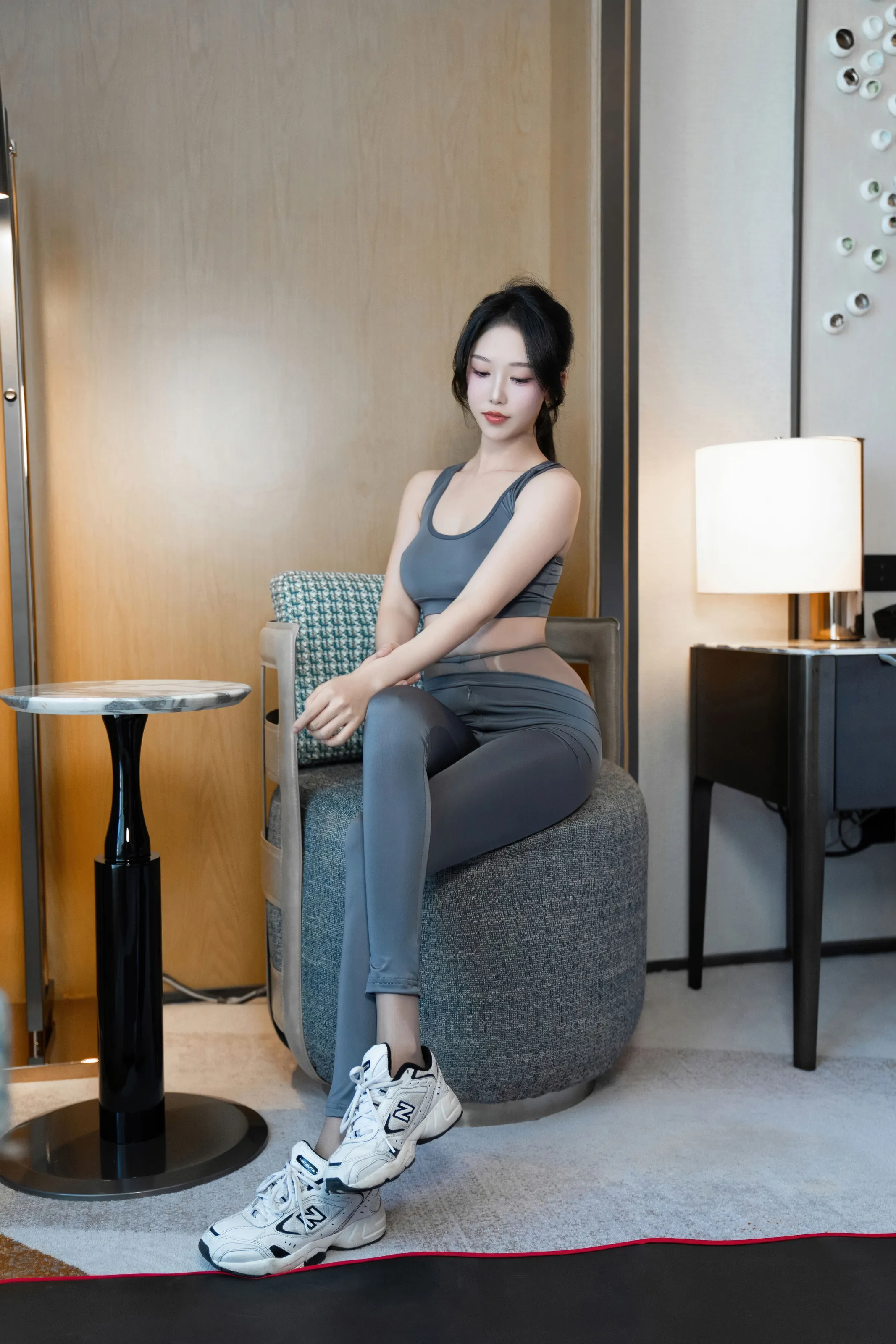 图片[6]-美图千千(在线看图)灰色瑜伽服-抖娘利世 [38张]-美图千千(在线看图)美图千千